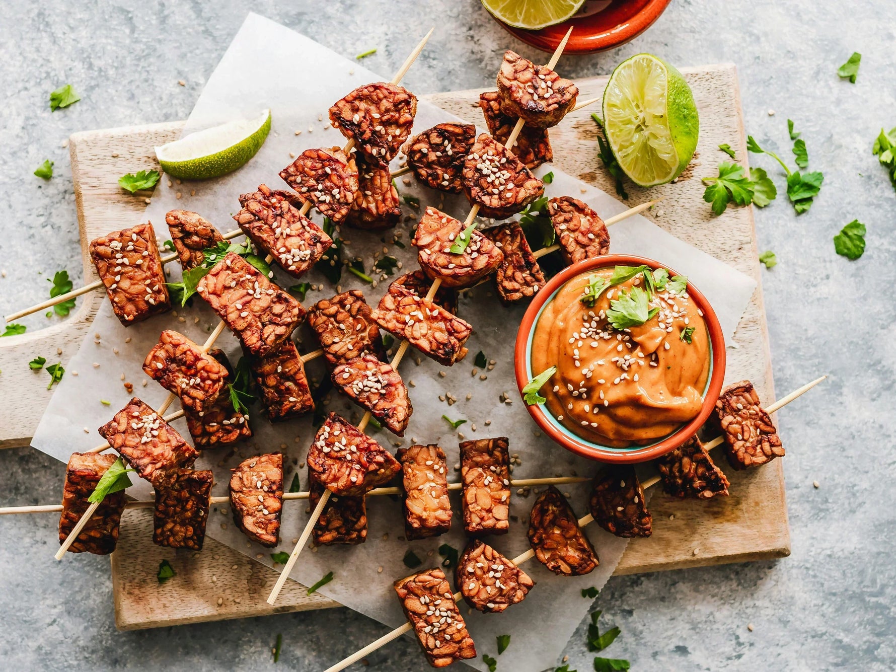 Brochettes de tempeh